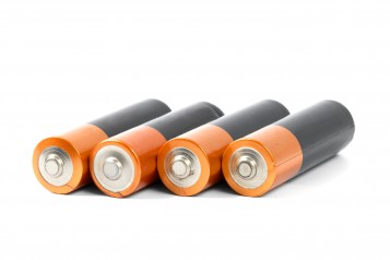 4 Batterien (Bild: © Gudellaphoto - Fotolia)